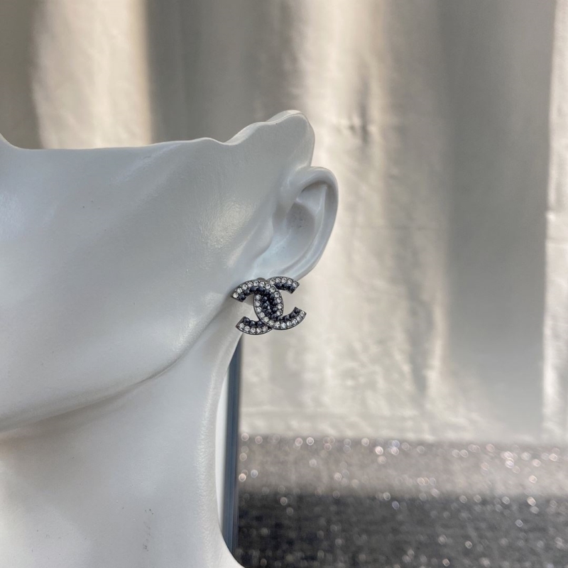 Ch**el earrings